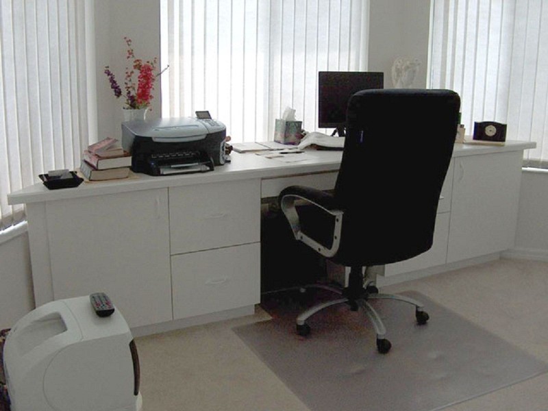 Custom office desk - NYC Professional Millwork